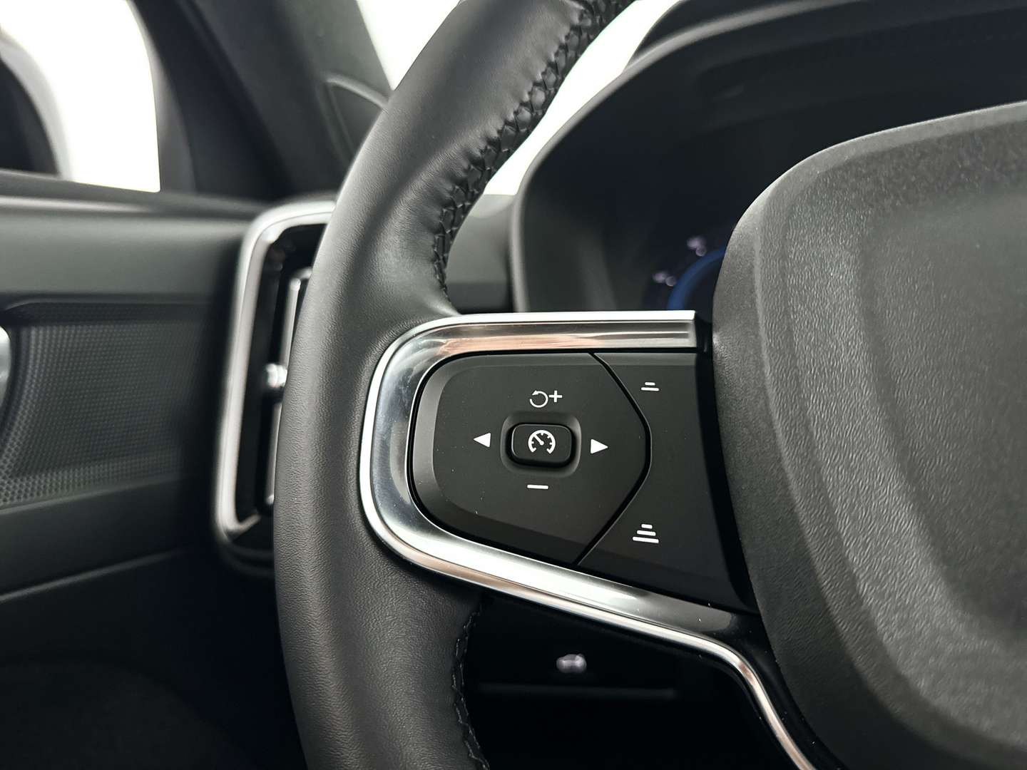 Volvo C40 Recharge PLUS - 2024 - Joinsteer - #17