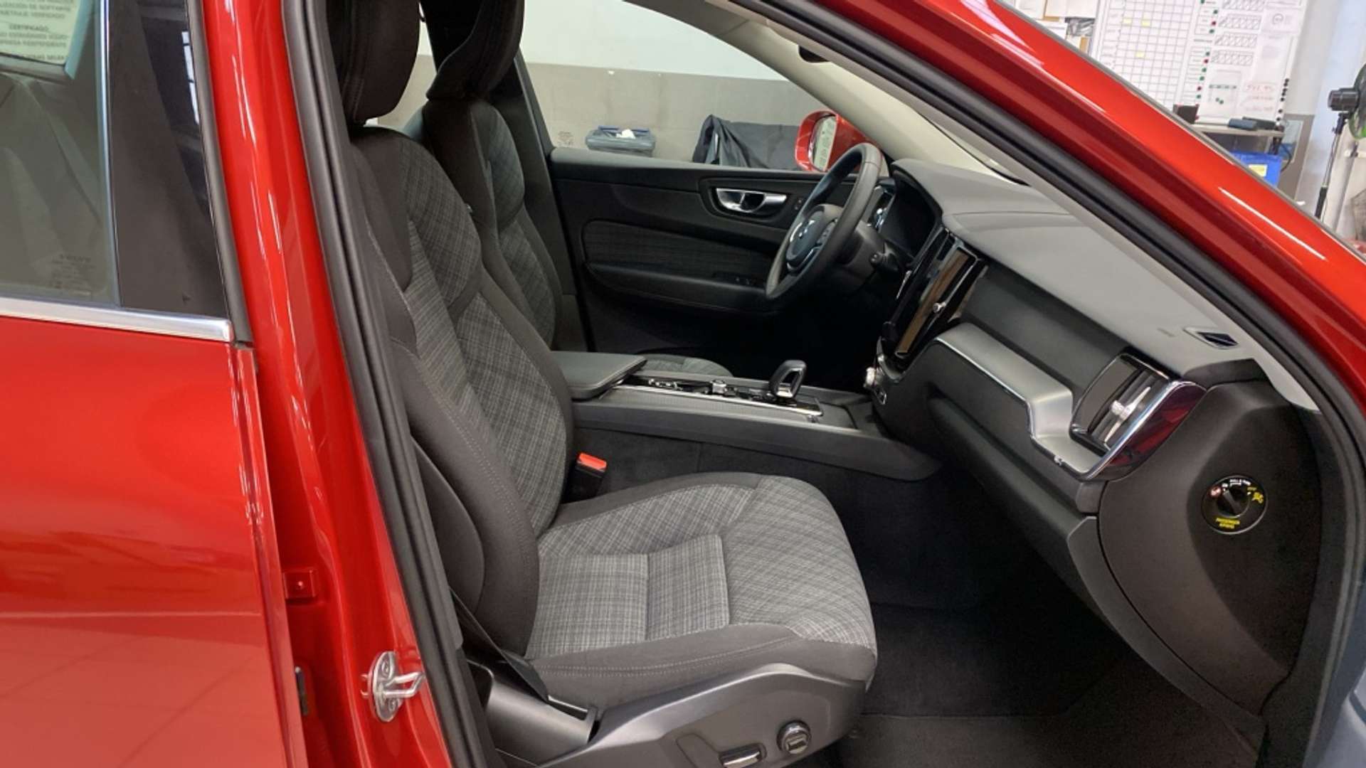 Volvo XC60 B4 Core - 2024 - Joinsteer - #20