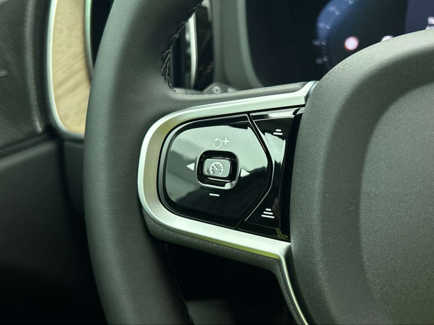 Volvo XC60 T6 Recharge Plus - 2025 - Joinsteer - #5