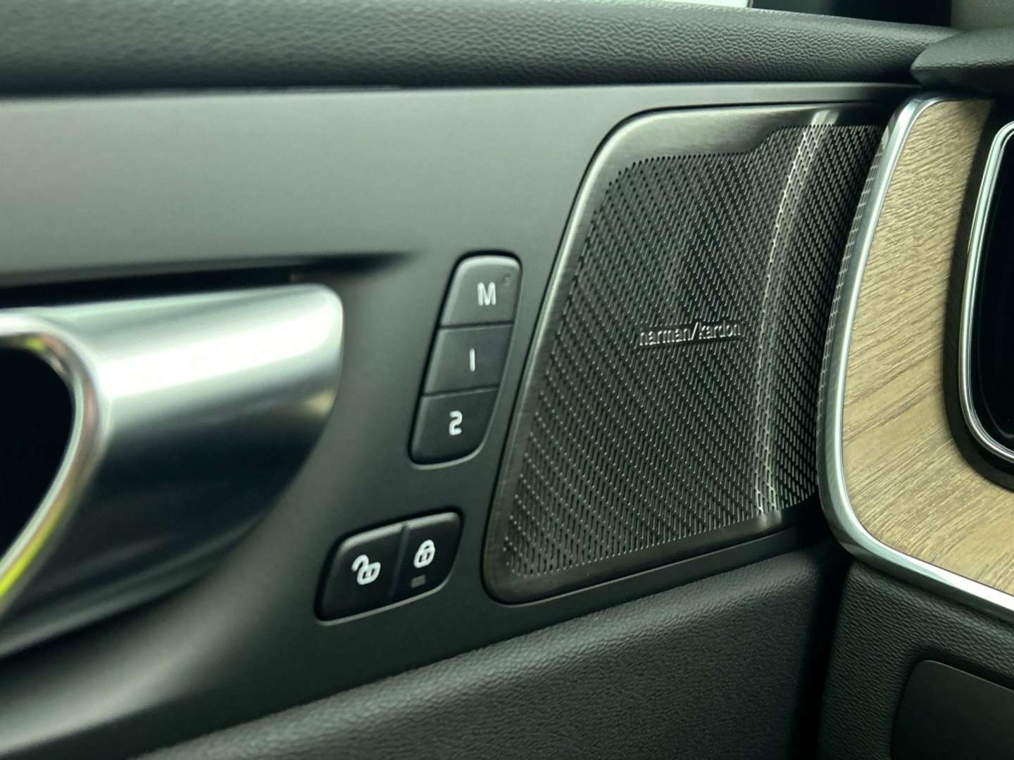 Volvo XC60 T6 Recharge Plus - 2025 - Joinsteer - #14