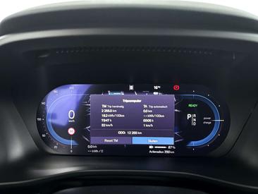 Volvo C40 Recharge Ultimate — photo 18