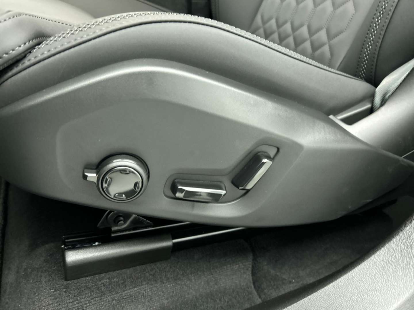 Volvo XC60 T6 Recharge Plus - 2025 - Joinsteer - #24