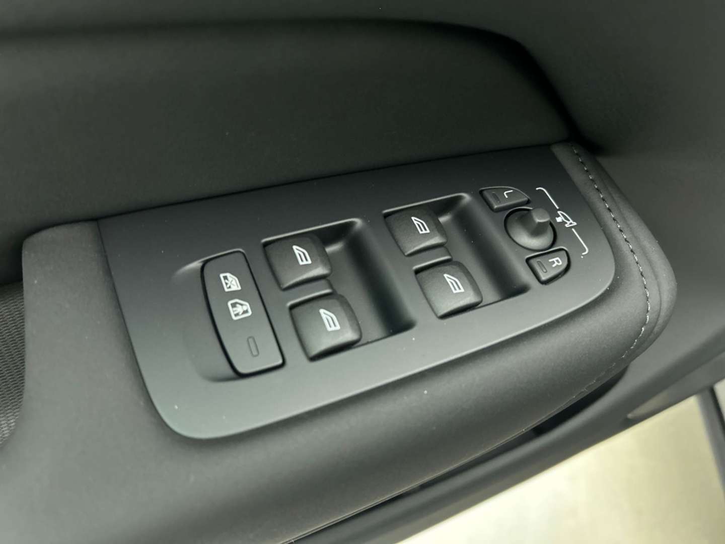 Volvo XC60 T6 Recharge Plus - 2025 - Joinsteer - #37