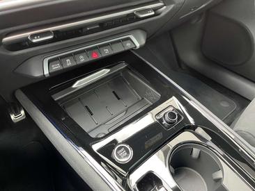 Audi Q3 Avant TFSI — photo 16