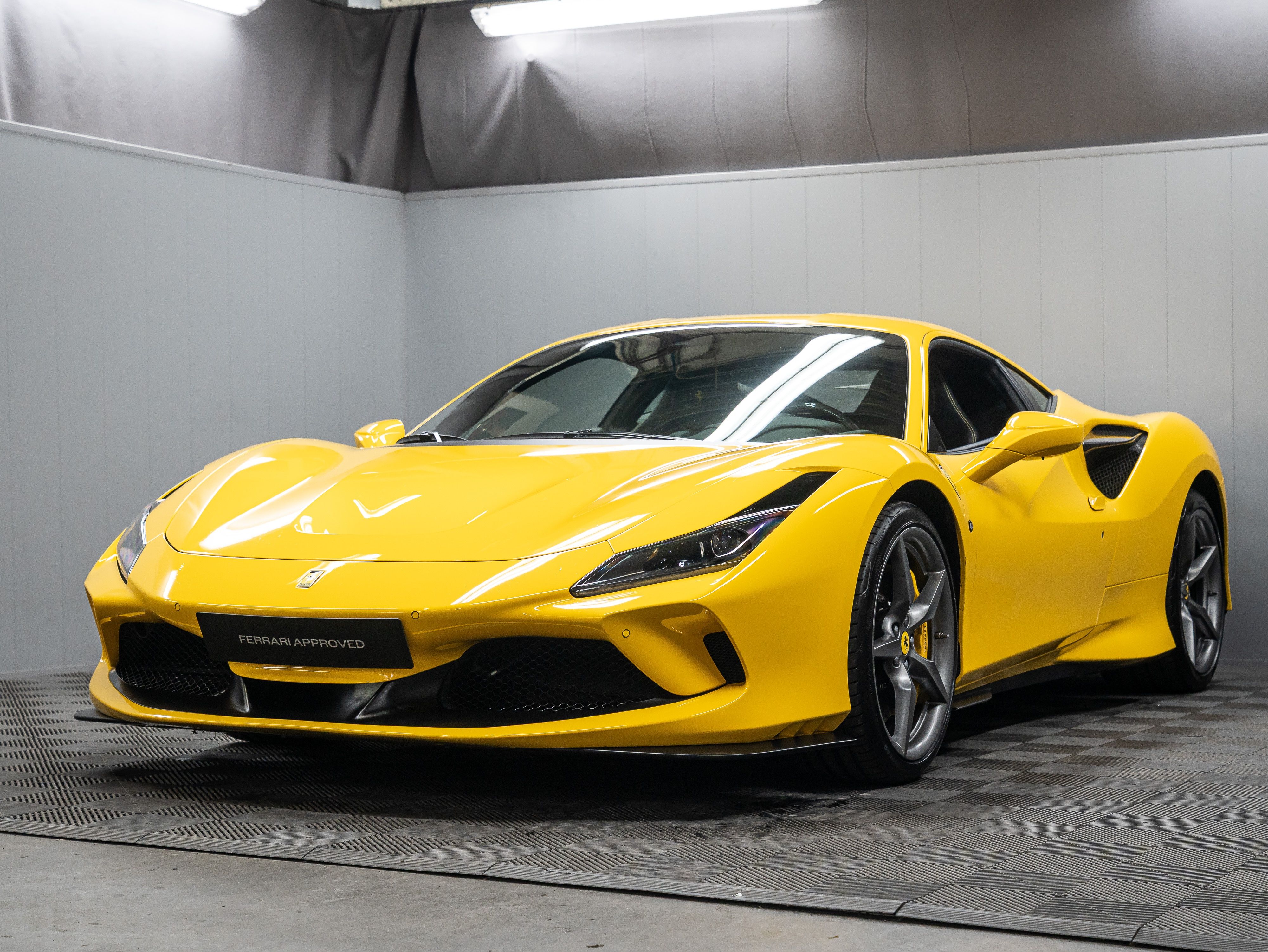 Ferrari F8 Tributo - 2021 - Joinsteer - #1
