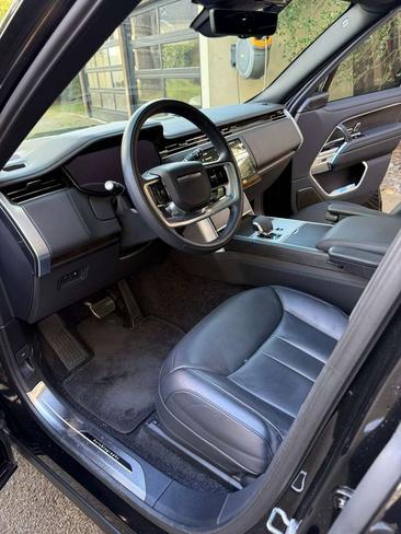 Land Rover Range Rover P550e Autobiography — photo 5