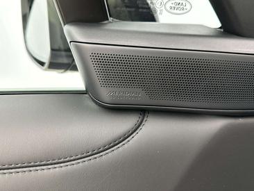 Land Rover Range Rover HSE D350 — photo 18
