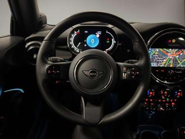 Mini 3 Portes Edition Premium Plus Cooper E — photo 9