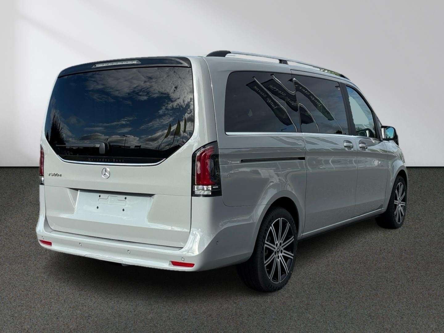 Mercedes V 300 300 Avantgarde - 2025 - Joinsteer - #2