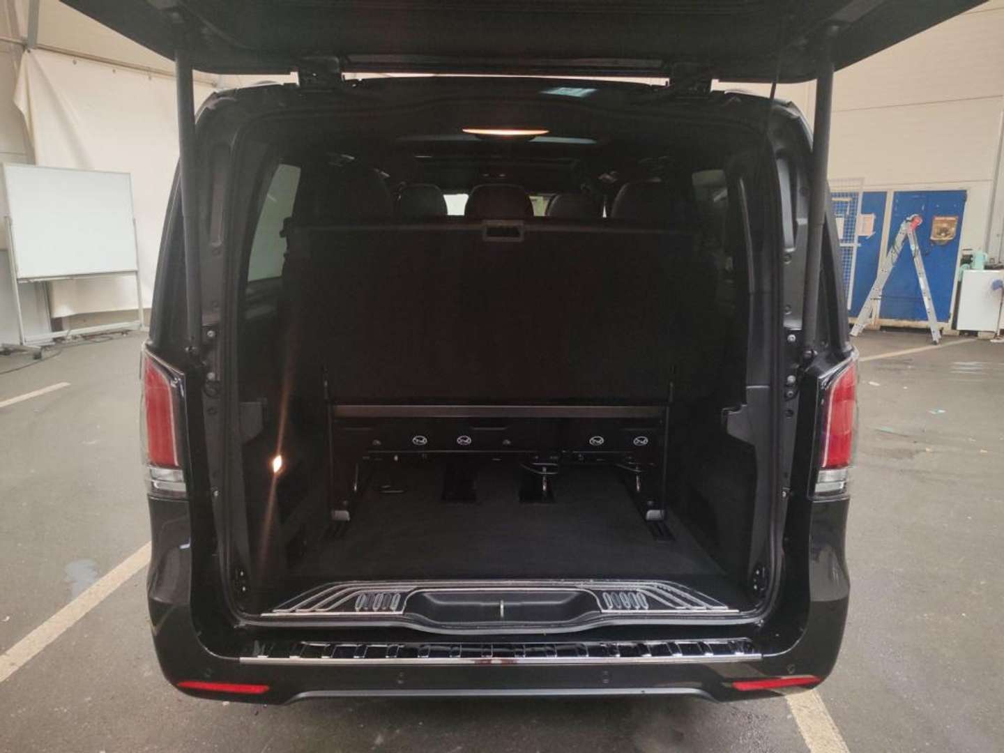 Mercedes V 300 Avantgarde - 2024 - Joinsteer - #6