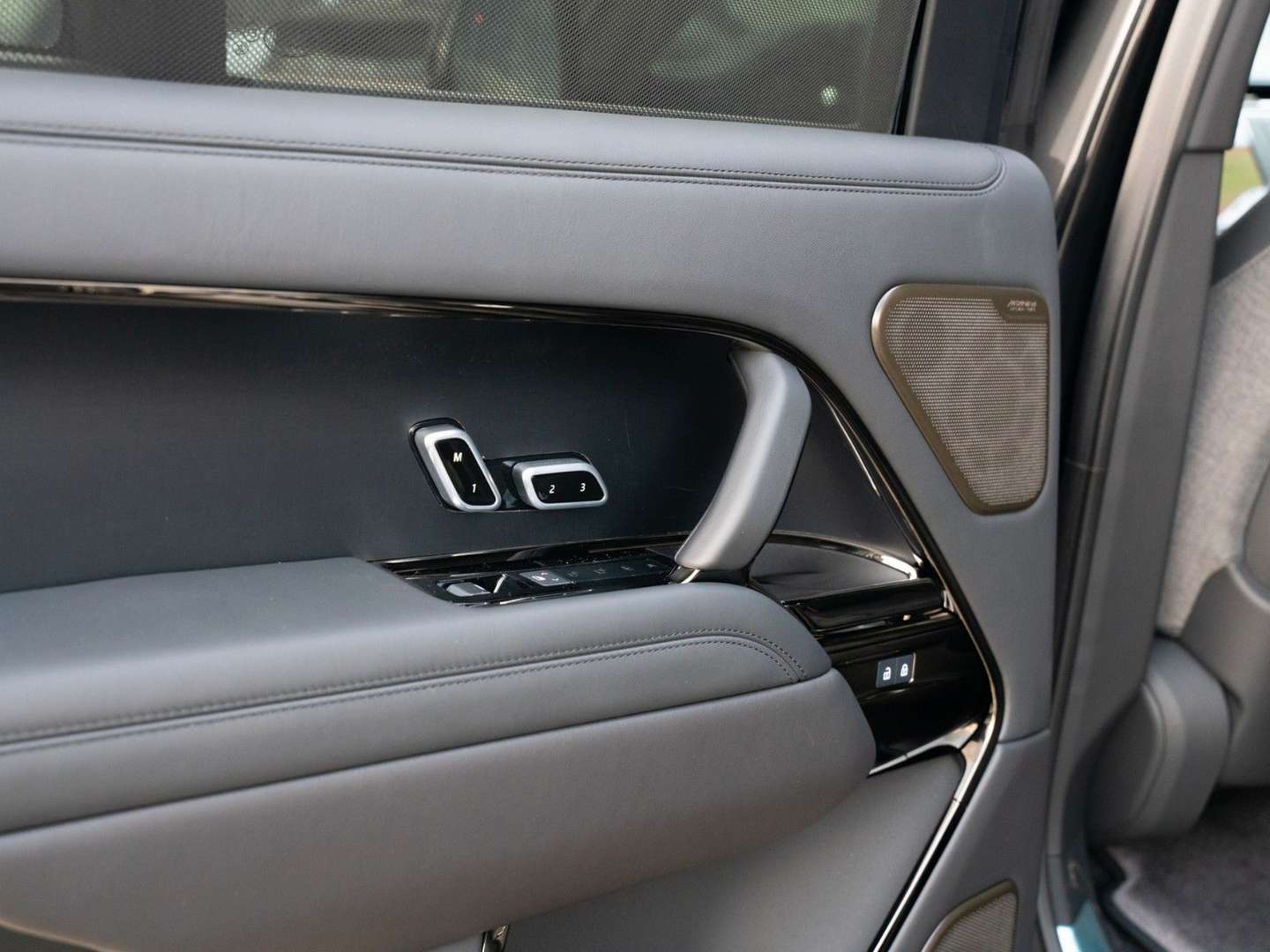 Land Rover Range Rover SV - 2025 - Joinsteer - #26