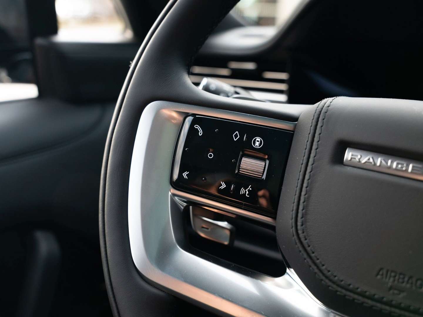 Land Rover Range Rover SV - 2025 - Joinsteer - #33