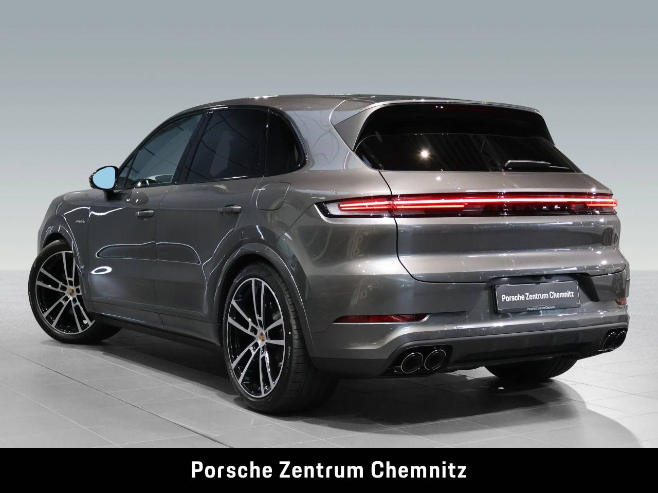 Porsche Cayenne III ph2 E-Hybrid Black Edition - 2025 - Joinsteer - #3