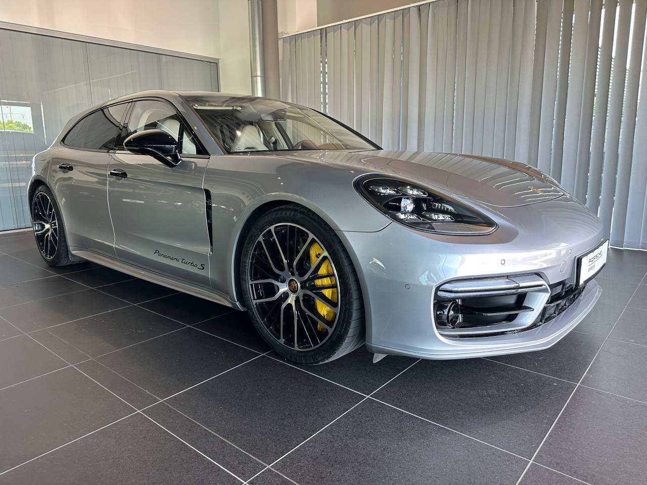Porsche Panamera II ph2 Turbo S Sport Turismo - 2023 - Joinsteer - #26