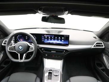 BMW Série 3 Touring 330e — photo 13