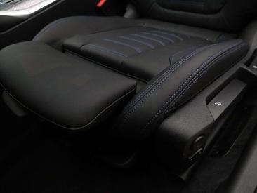 BMW Série 3 Touring 330e — photo 14