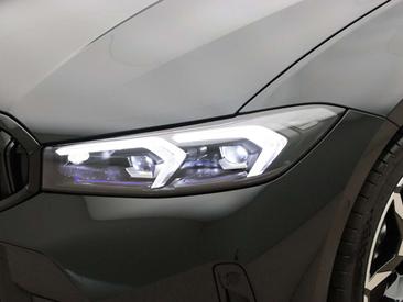BMW Série 3 Touring 330e — photo 21