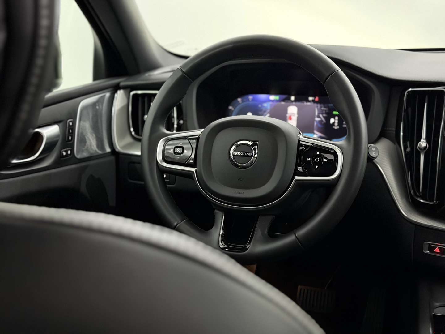 Volvo XC60 T8 Recharge Polestar Engineered - 2024 - Joinsteer - #15