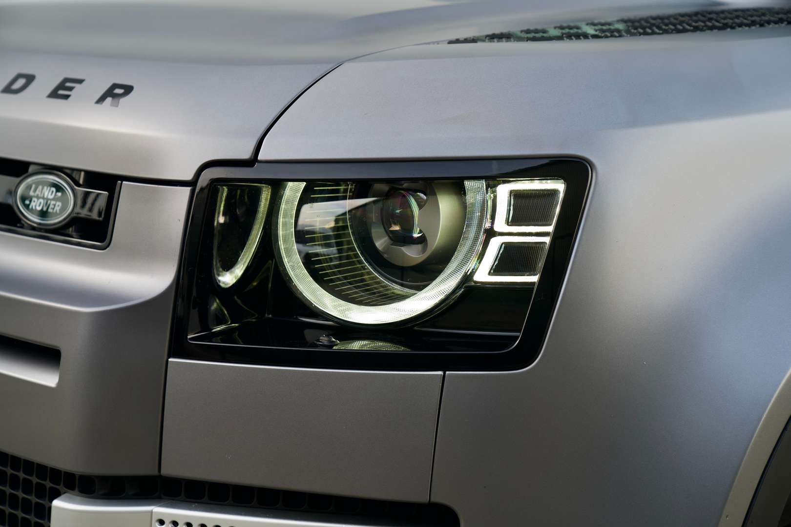 Land Rover Defender 90 D250 SE - 2021 - Joinsteer - #5