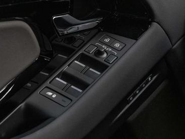Land Rover Range Rover Evoque D200 Dynamic SE — photo 14