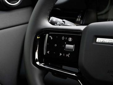 Land Rover Range Rover Evoque D200 Dynamic SE — photo 16