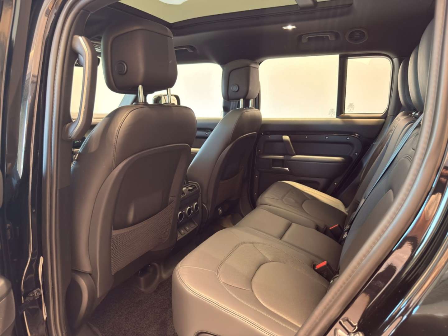 Land Rover Defender 130 X-Dynamic SE D300 - 2024 - Joinsteer - #15