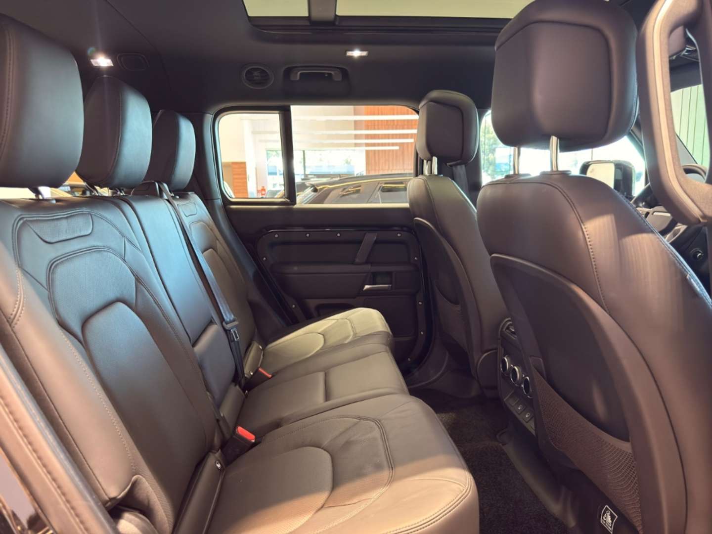 Land Rover Defender 130 X-Dynamic SE D300 - 2024 - Joinsteer - #18