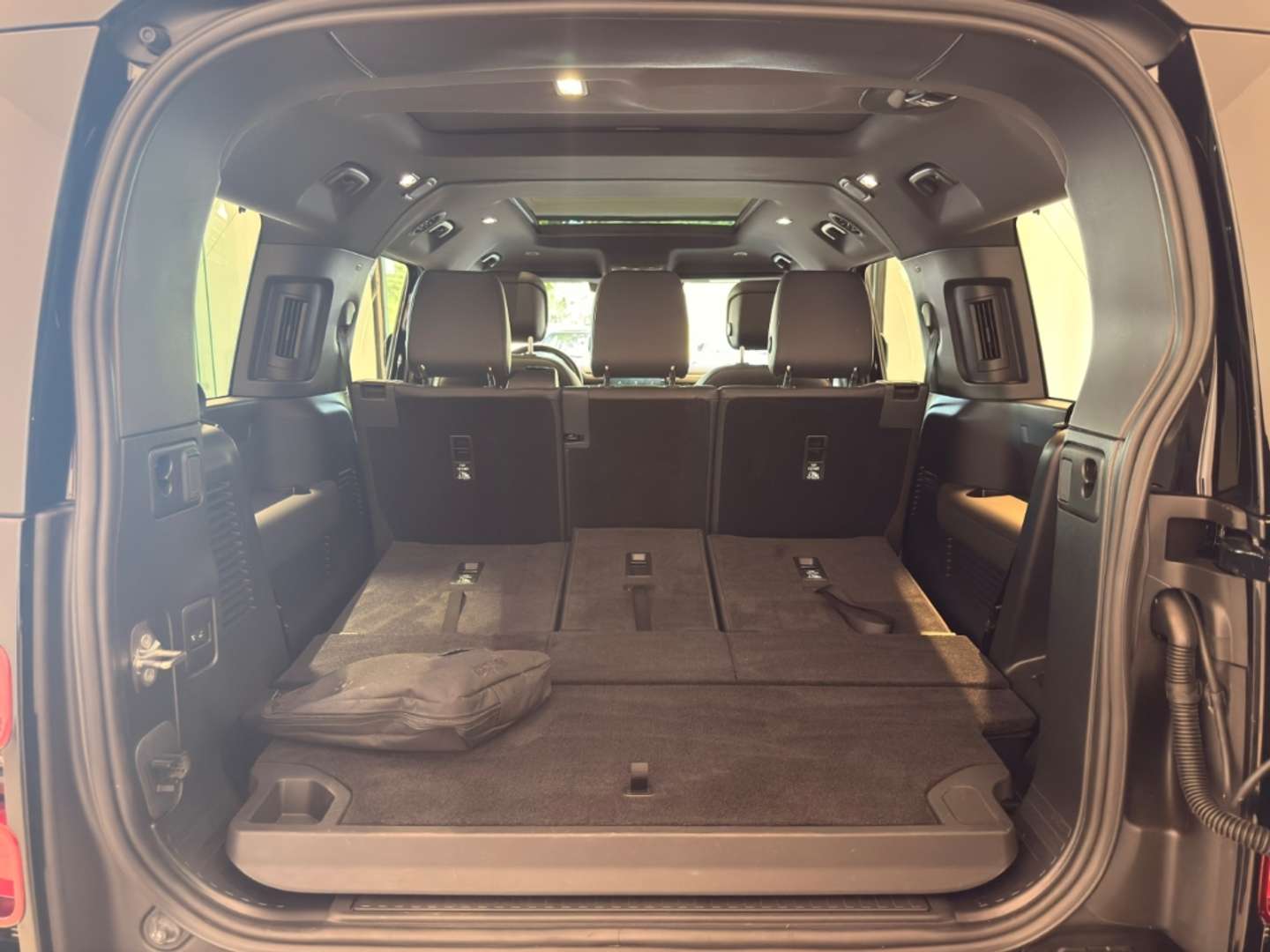 Land Rover Defender 130 X-Dynamic SE D300 - 2024 - Joinsteer - #19