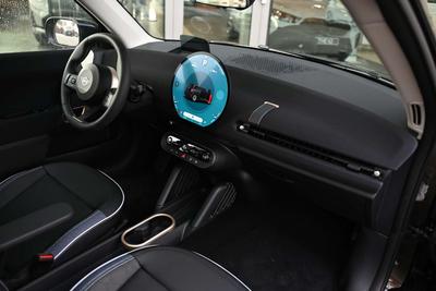 Mini Hatchback Classic Cooper E