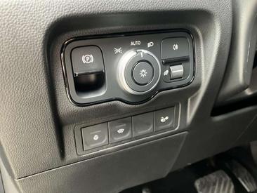 Mercedes EQT 200 Standard — photo 17