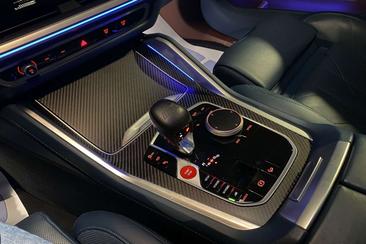 BMW XM 4.4 PHEV — photo 8