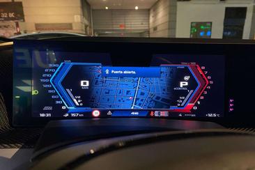 BMW XM 4.4 PHEV — photo 10