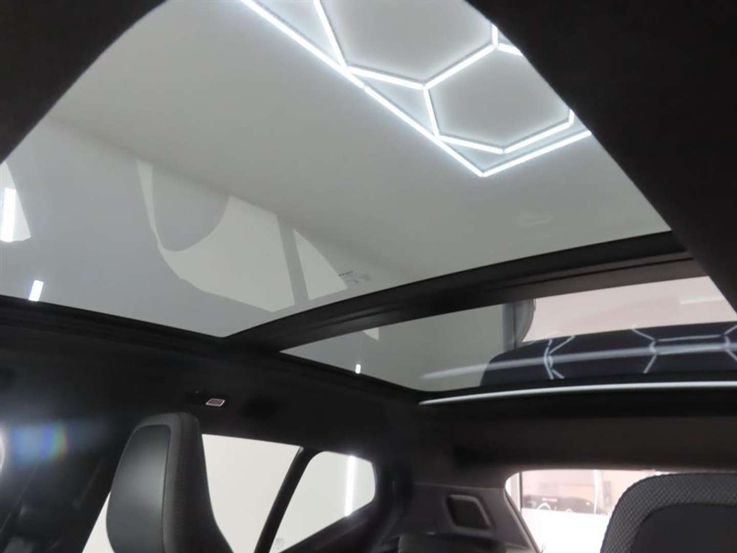 Volvo EX40 Single Motor Extended Range - 2025 - Joinsteer - #9