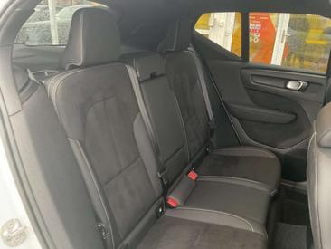 Volvo XC40 T5 Recharge Plus — photo 16