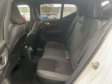 Volvo XC40 T5 Recharge Plus — photo 17