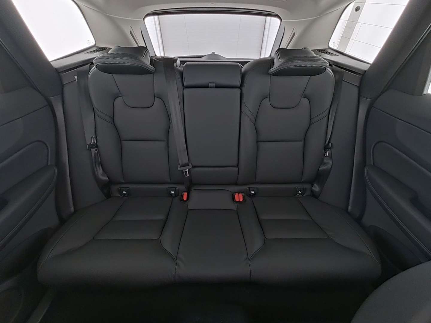 Volvo XC60 B5 Core - 2025 - Joinsteer - #13