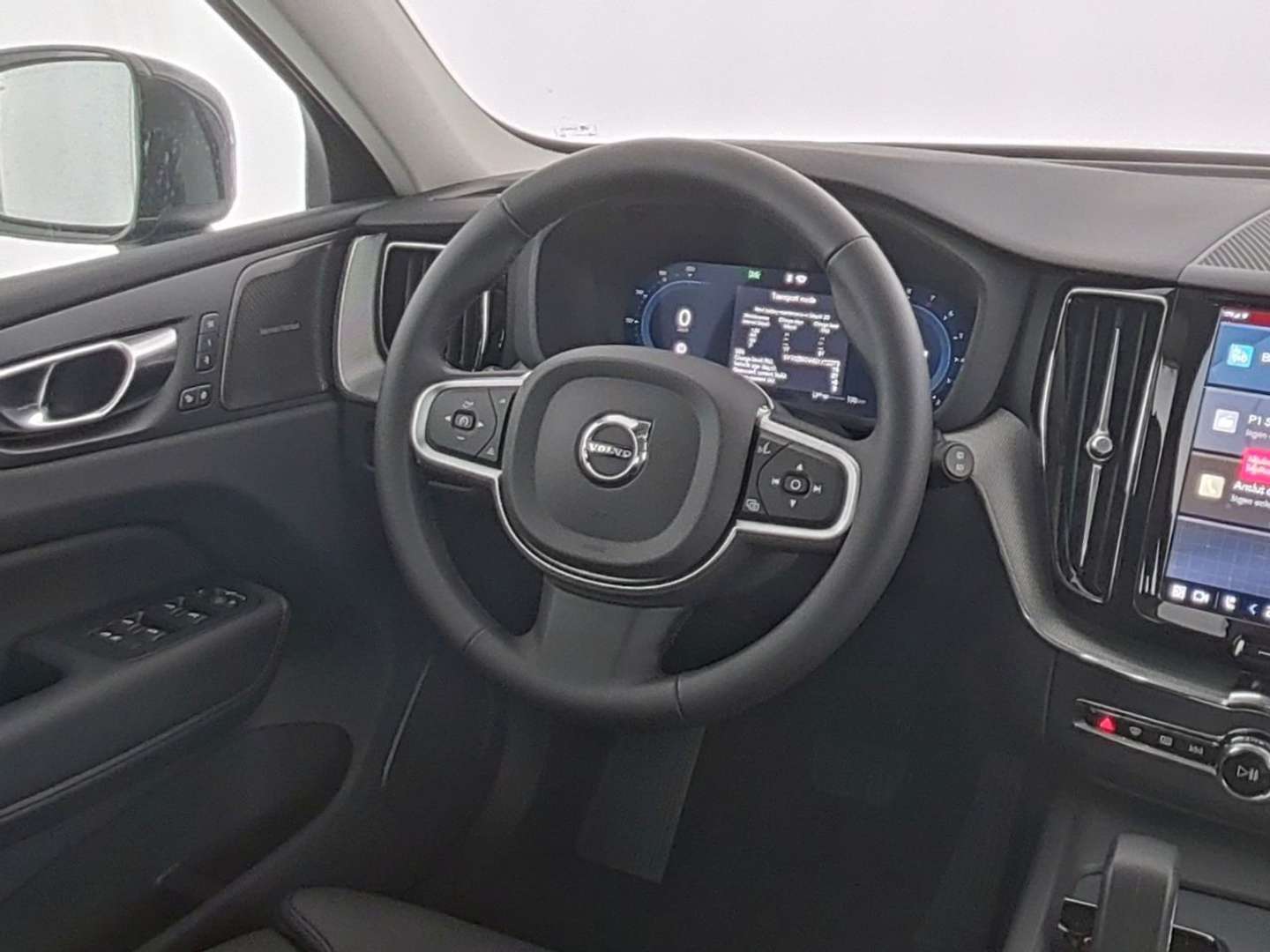 Volvo XC60 B5 Core - 2025 - Joinsteer - #14