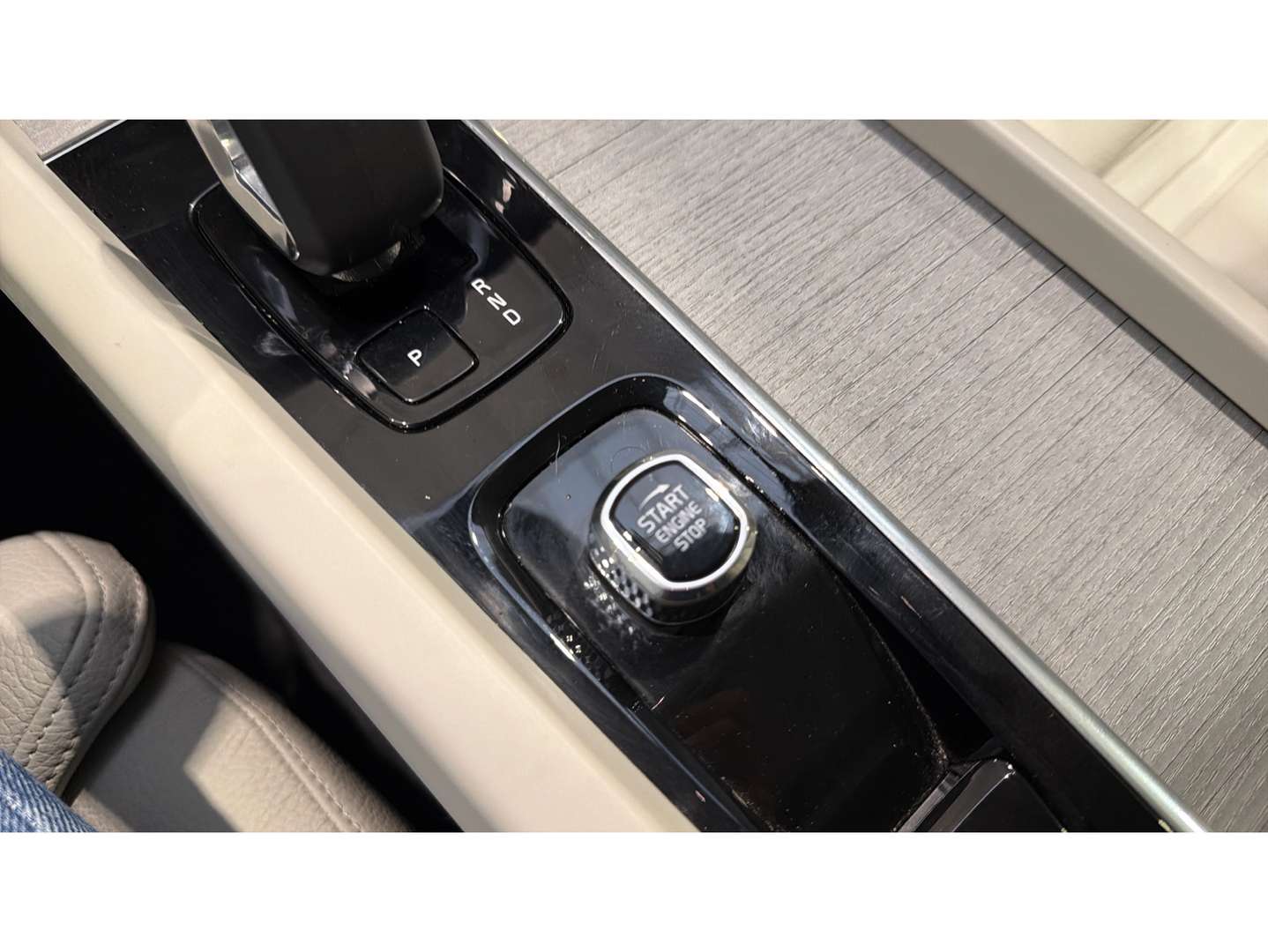 Volvo XC60 T6 Recharge Plus - 2024 - Joinsteer - #25