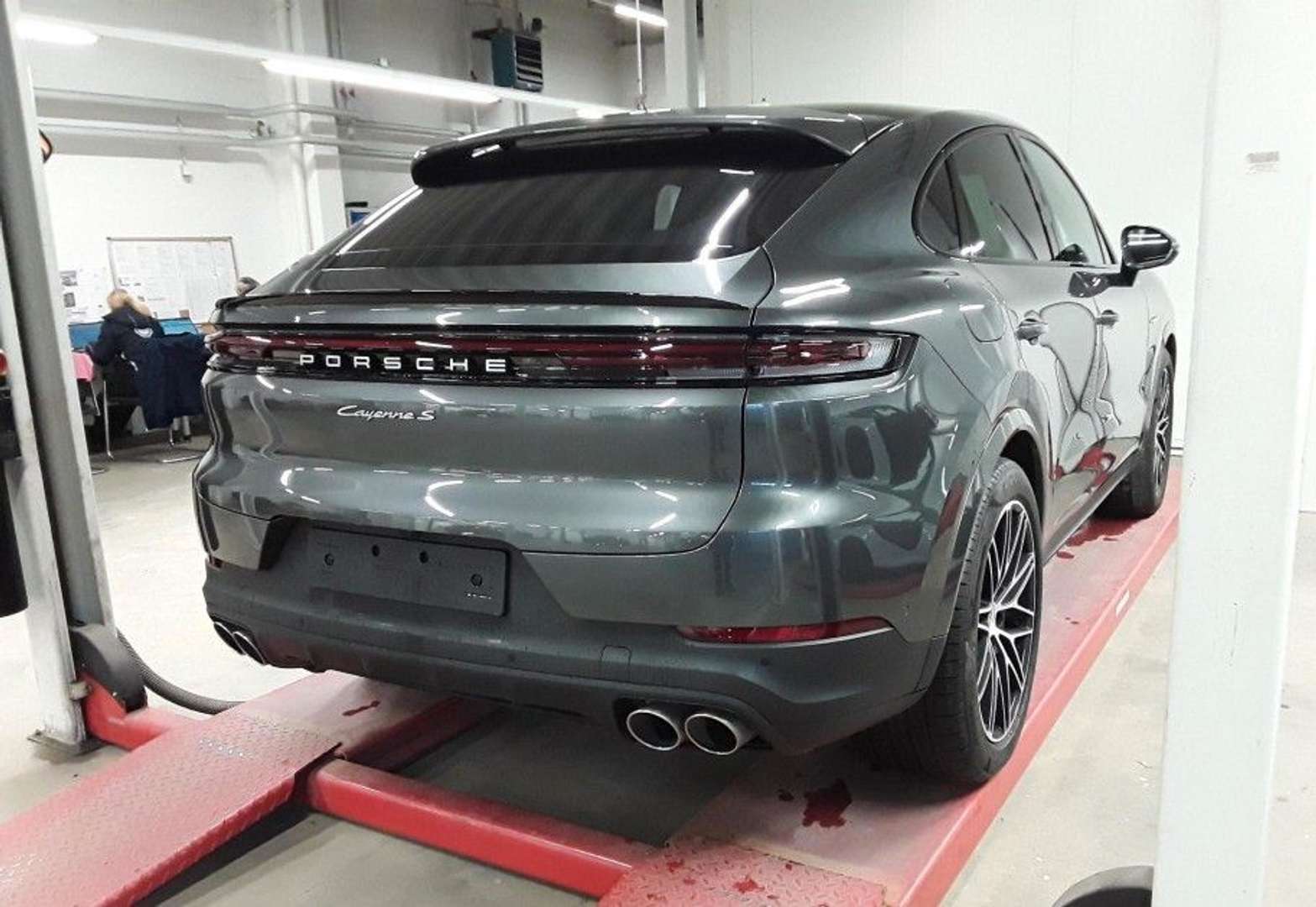 Porsche Cayenne II S E-Hybrid Coupé - 2024 - Joinsteer - #3