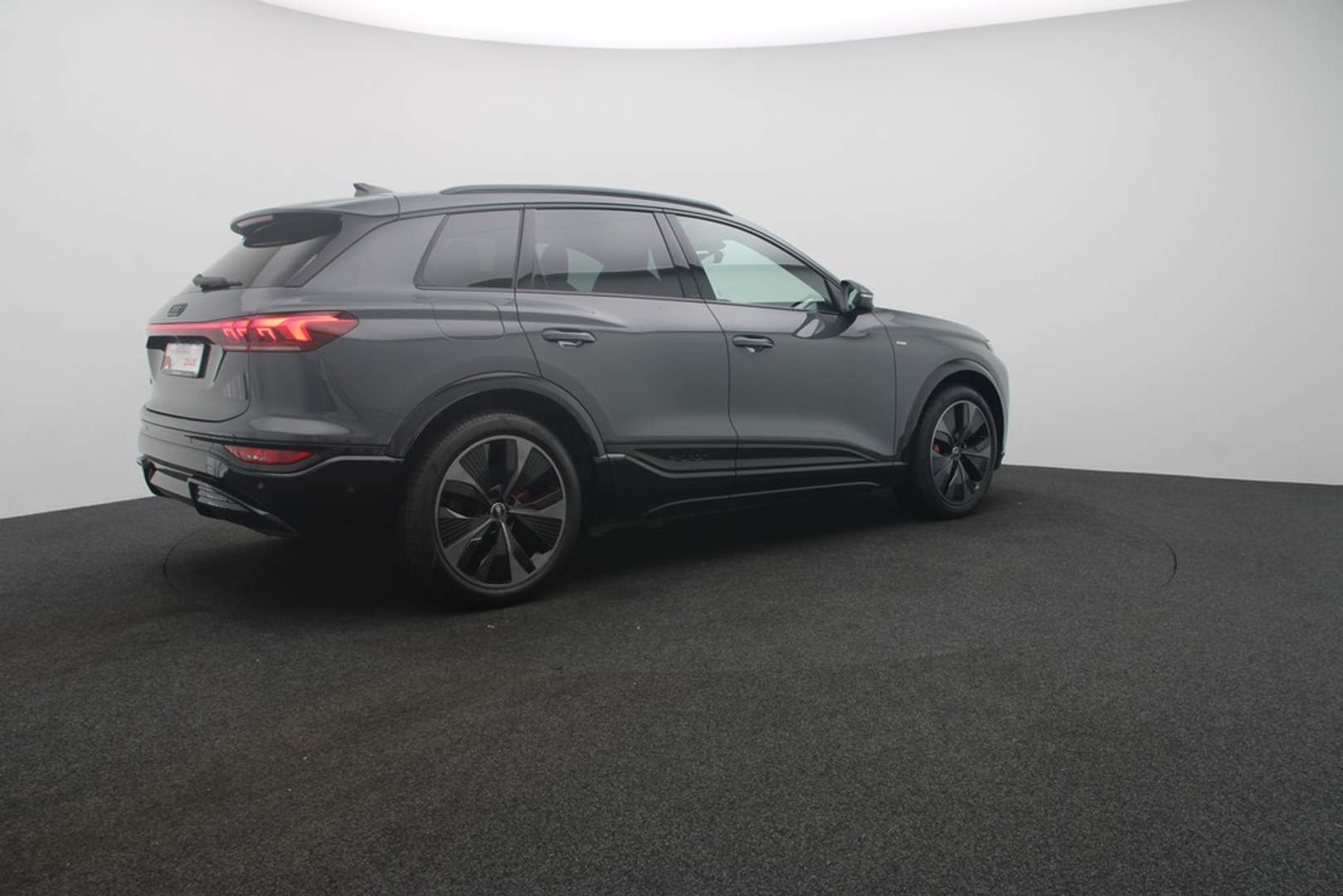 Audi Q6 E-tron S Line Performance - 2025 - Joinsteer - #4