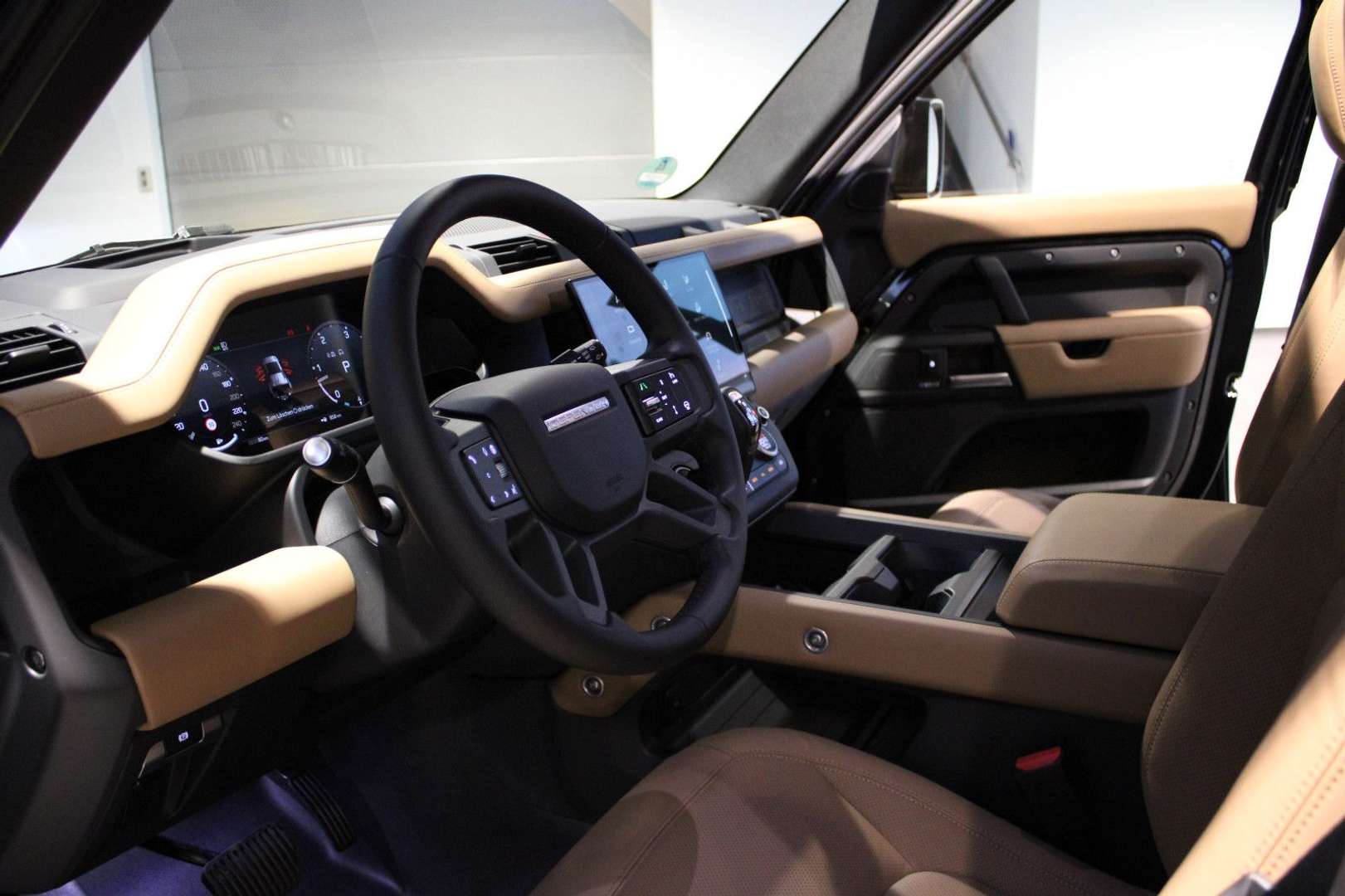 Land Rover Defender 110 X-Dynamic HSE - 2025 - Joinsteer - #4