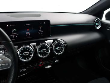 Mercedes Classe A 200 Premium Plus — photo 7