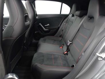 Mercedes Classe A 200 Premium Plus — photo 18