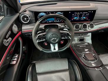 Mercedes Classe E 63 AMG 63 AMG Line — photo 40