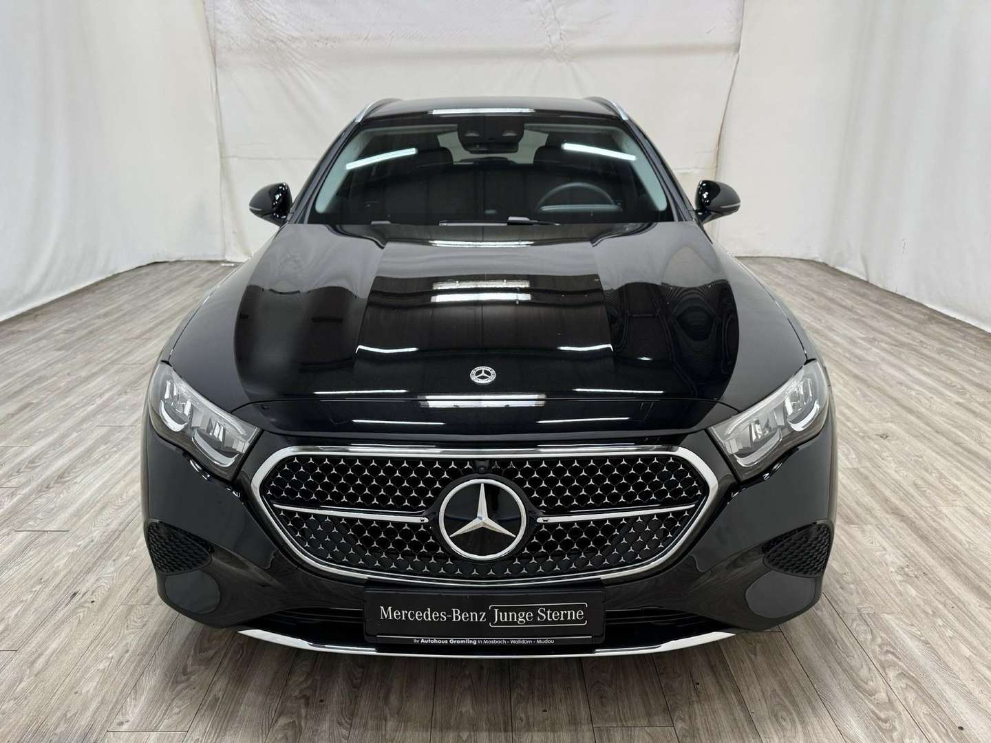 Mercedes Classe E 300 Avantgarde - 2024 - Joinsteer - #4