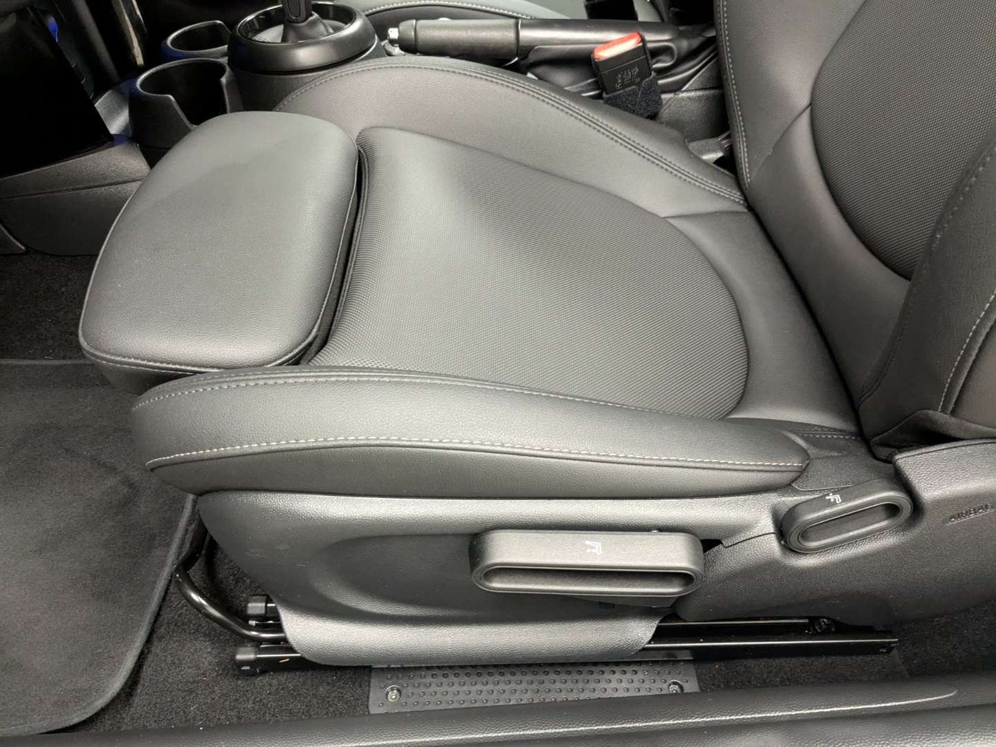 Mini Cabrio Cooper S - 2023 - Joinsteer - #12