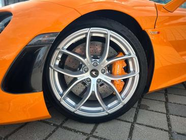 McLaren 720S Spider Performance — photo 4