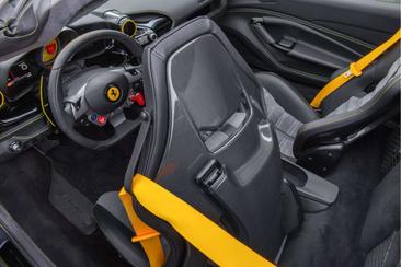 Ferrari F8 Spider — photo 15