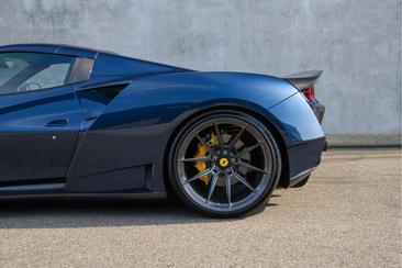 Ferrari F8 Spider — photo 25