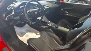 Ferrari SF90 Spider — photo 23